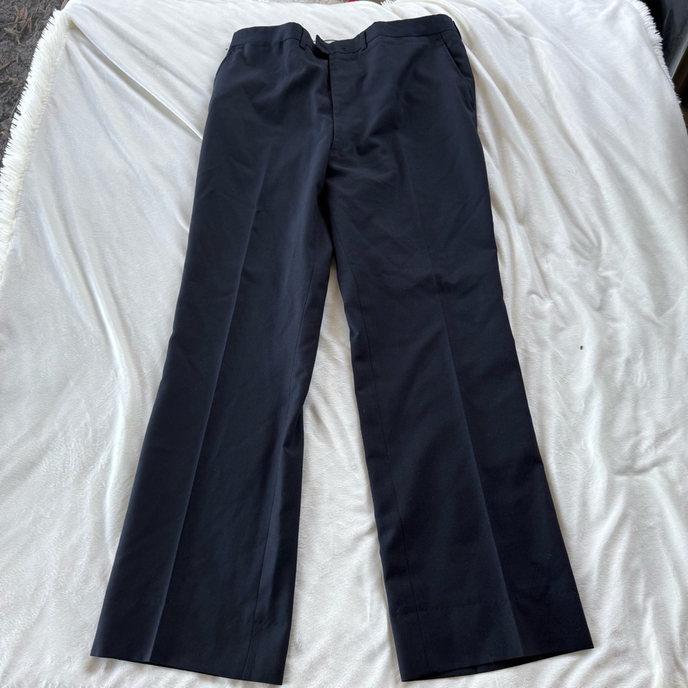 Strathmore men’s Dress Pants standard fit Straight-Leg navy 34” waist